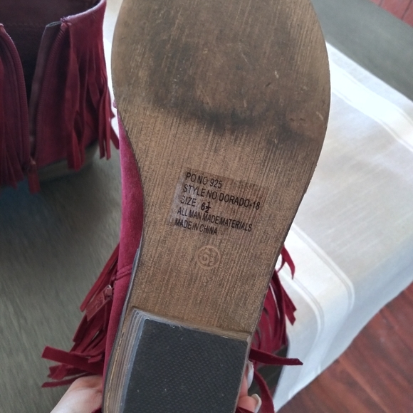 Boots - Picture 2 of 5